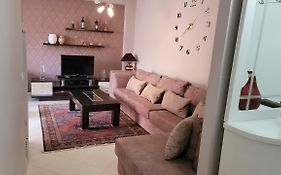 Charming Apartment Lushnje